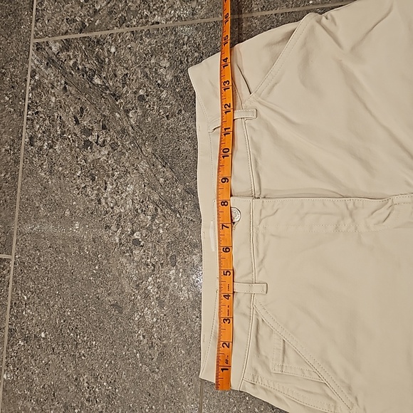 Aritzia "wilfred" ladies painter pants in bone color. Size 6 - Picture 8 of 11